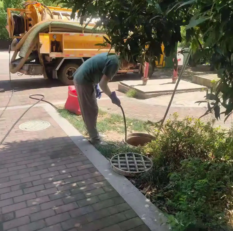 弥渡市政排污管道清淤疏通——专业团队，让您全程省心！